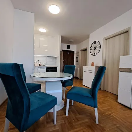 Plavi Paun Апартаменты